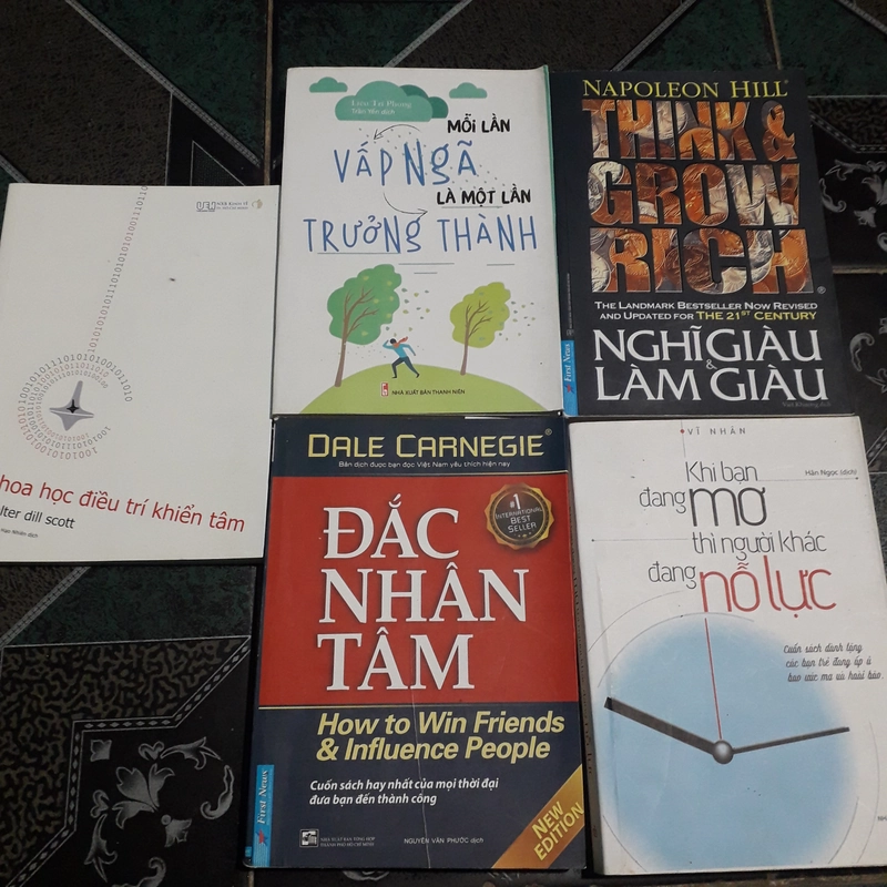 BỘ 5 CUỐN : ĐẮC NHÂN TÂM +  316043