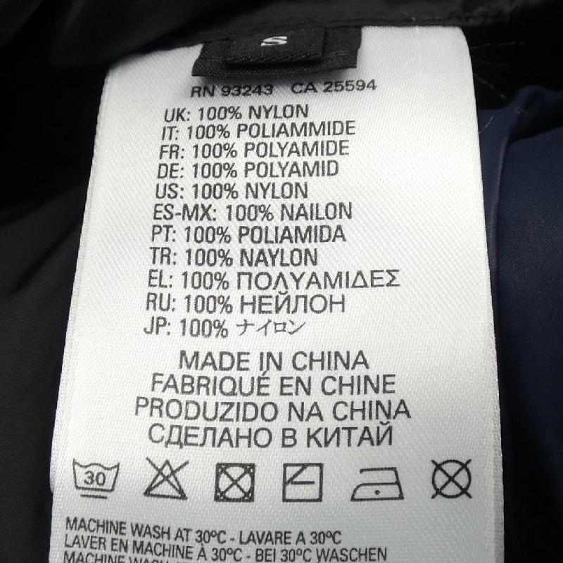 Áo khoác lông vũ DIESEL - Hàng hiệu Authentic 884710