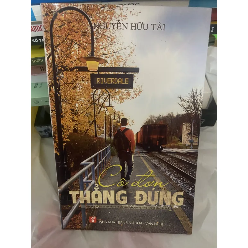 Cô đơn thẳng đứng - Nguyễn Hữu Tài 760670