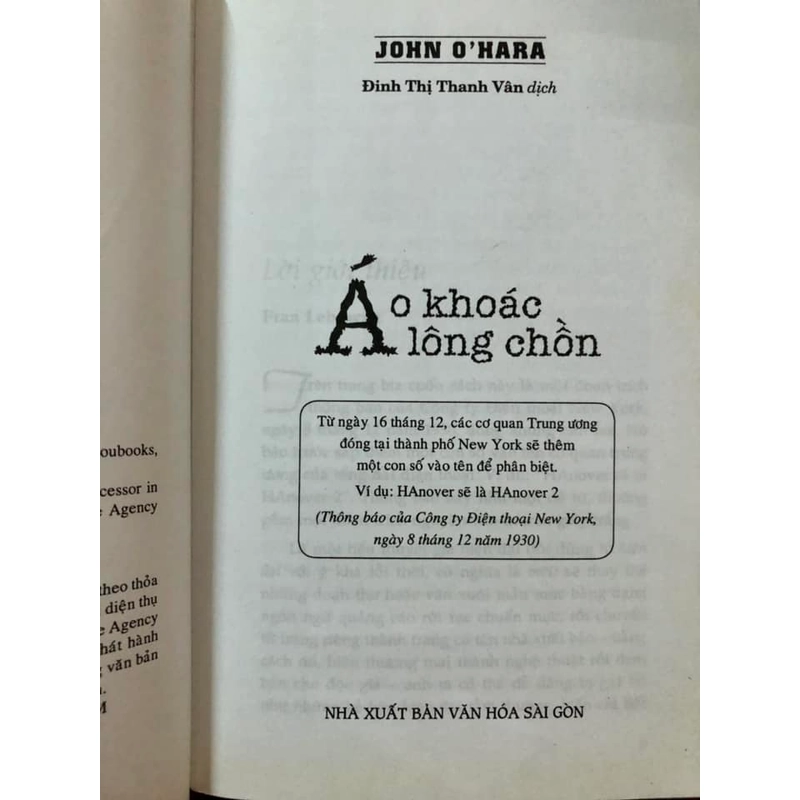 Sách Áo khoác lông chồn còn mới 305513