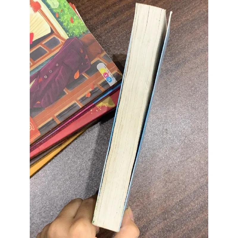 Tháng Sáu trời xanh lam – Tâm Văn 560353