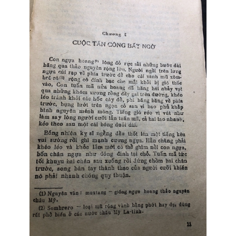 Tô mếch và thủ lĩnh Thachopden 1988 mới 60% ố vàng cong ẩm rách góc gáy Sclaroxki HPB0906 SÁCH VĂN HỌC 914885