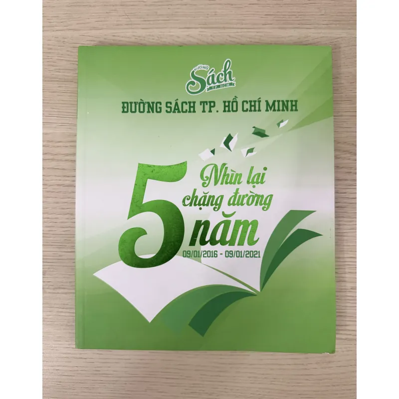 ẤN PHẨM KỶ NIỆM 5 NĂM ĐƯỜNG SÁCH 961366