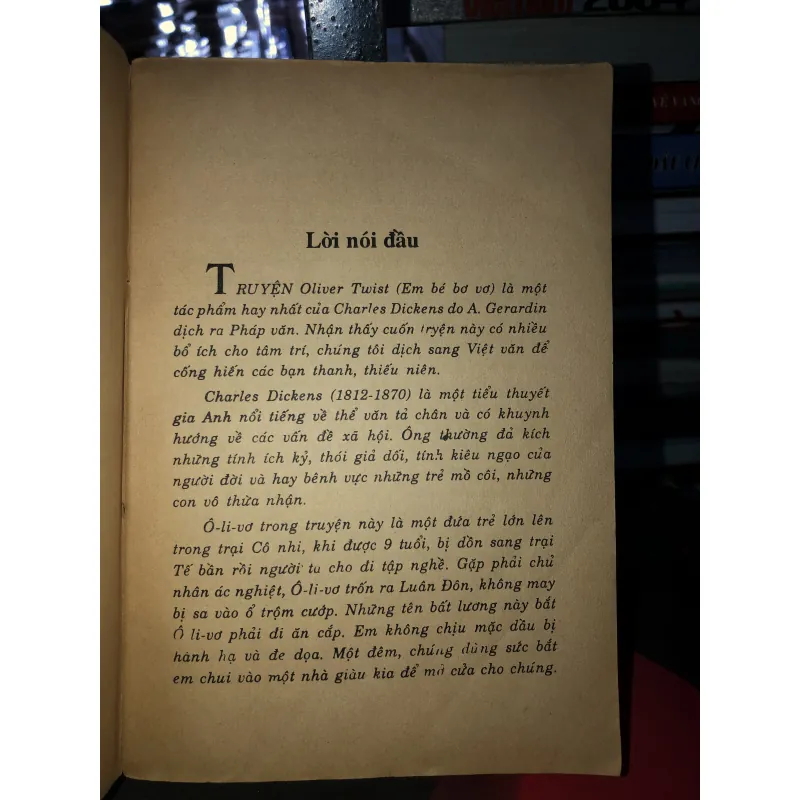 Em bé bơ vơ - Charles Dickens 991642