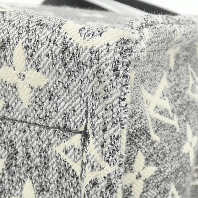 Túi xách Louis Vuitton Monogram Jacquard Canvas OnTheGo MM M46448 - Hàng hiệu Chính hãng 772360