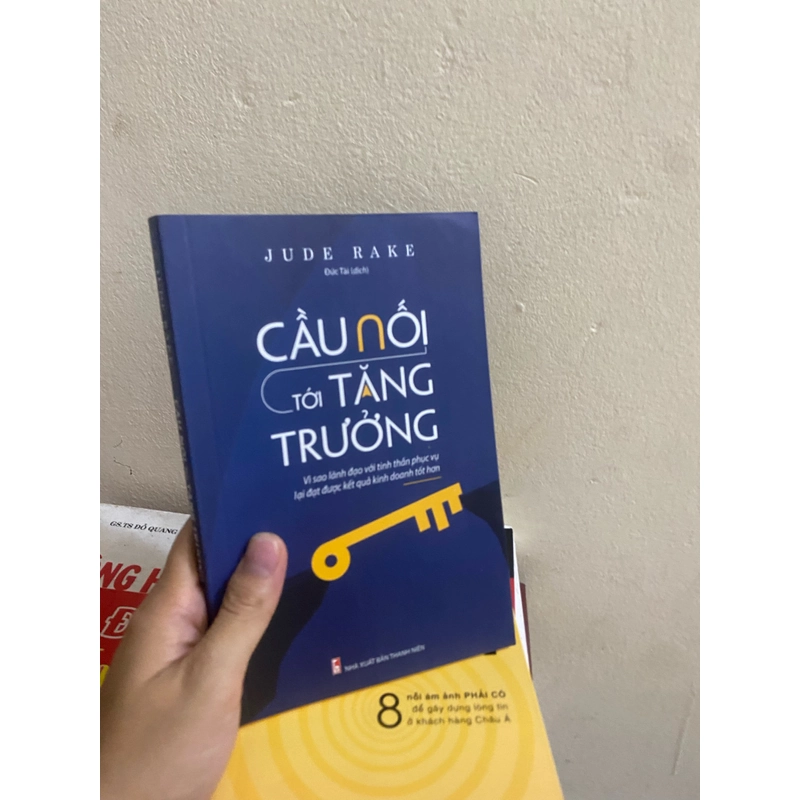 Sách cầu nối tới tăng trưởng 310179