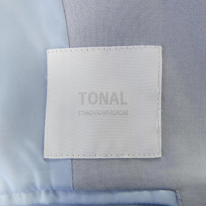 Áo khoác TONAL - Hàng hiệu Authentic 814413