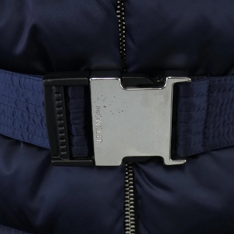 Áo khoác lông vũ MONCLER 642637