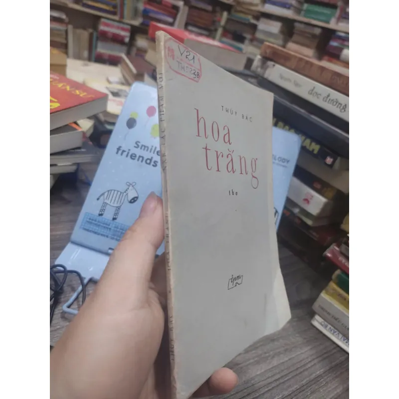 Sách: Hoa Trắng - Tác giả: Thuý Bắc (A3) 599290