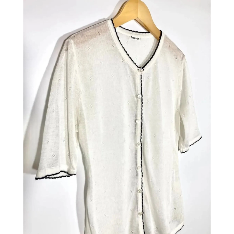 Áo Mongtoghi Cài Khuy Nhật , chất mềm rất thoáng mát
 Size S M
 445298