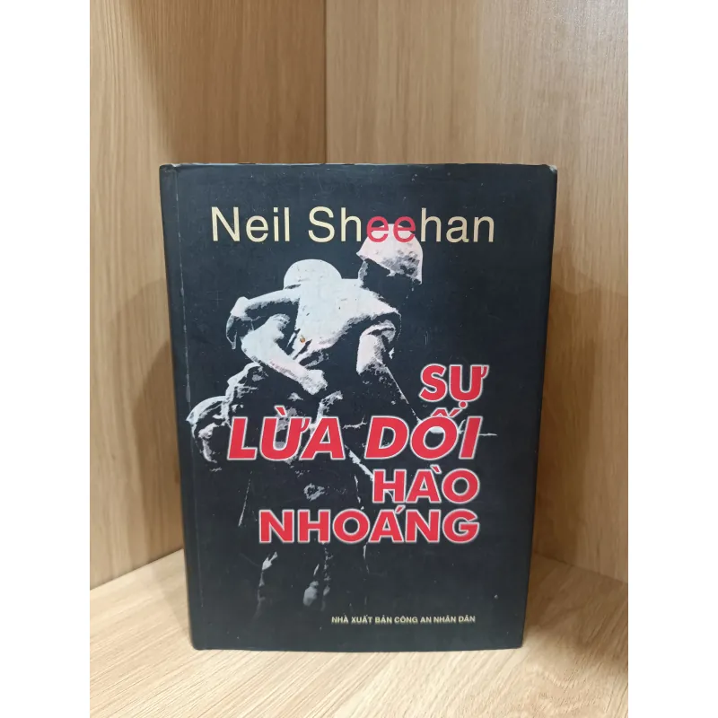 Sự lừa dối hào nhoáng  1019012