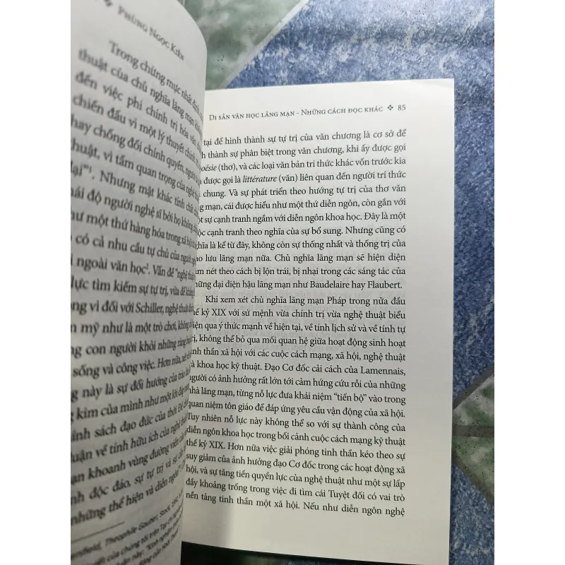 Di sản văn học lãng mạn những cách đọc khác 1006258