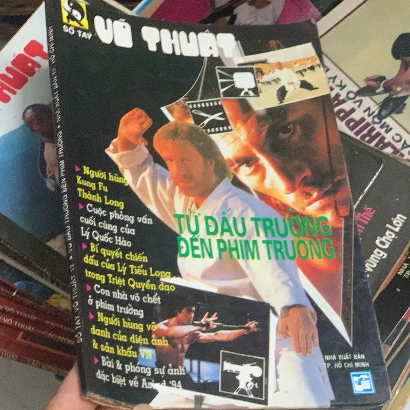 SỔ TAY VÕ THUẬT - TỪ ĐẤU TRƯỜNG ĐẾN PHIM TRƯỜNG 544373