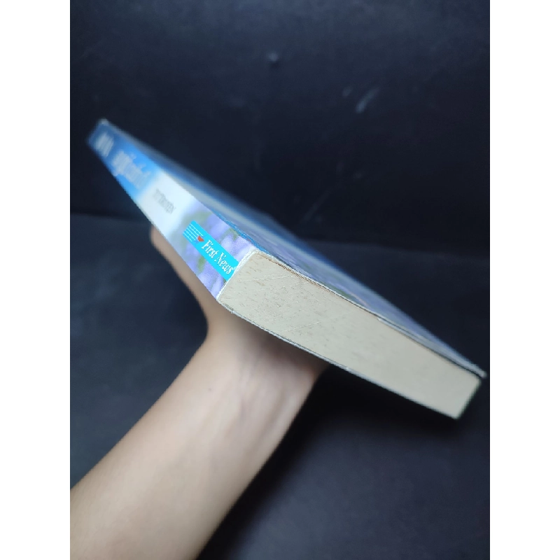 [59K/kg] Tự Truyện Ái Vân - Để Gió Cuốn Đi 2016 mới 80% ố, rách bìa, mộc đỏ HCM2301 văn học 364789