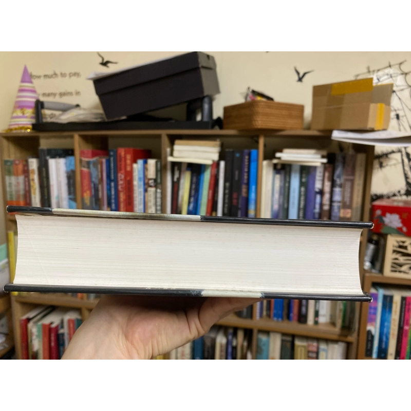 Sách Con sẻ vàng - Donna Tartt - pulitzer 2014 457572