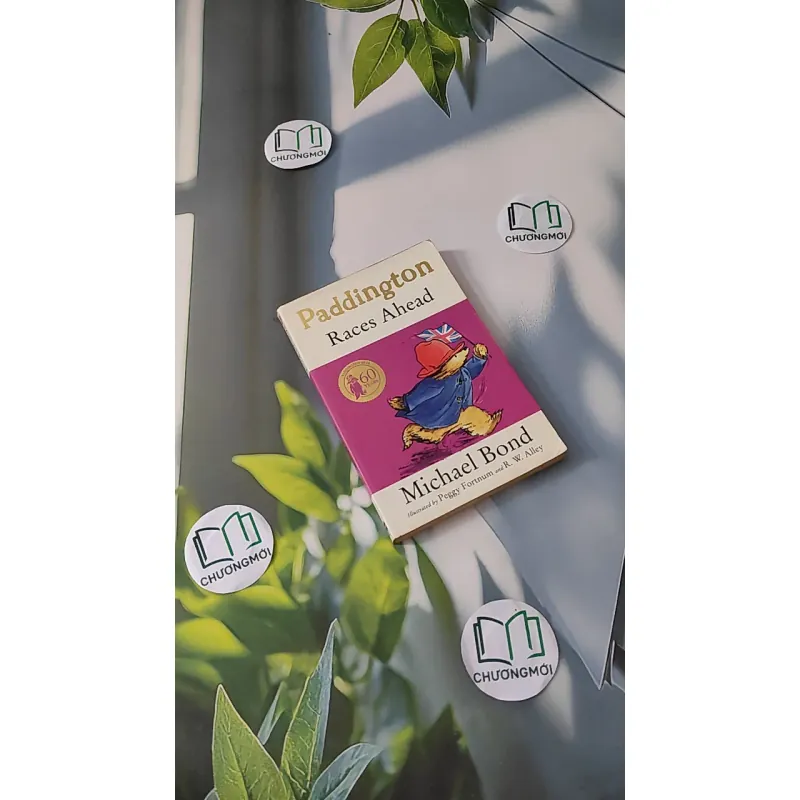 Paddington Races Ahead - Michael Bond 1033586