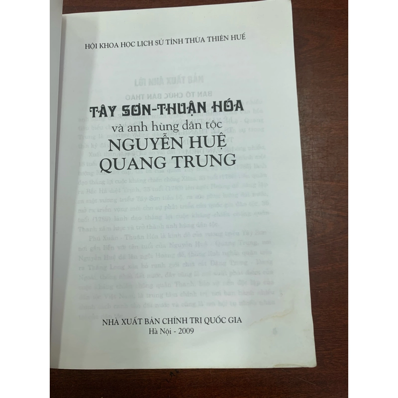 Tây Sơn - Thuận Hoá và anh hùng dân tộc Nguyễn Huệ Quang Trung 283534