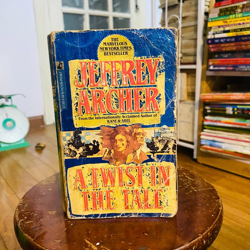 sách ngoại văn- A twist in the tale- by Jeffrey Archer( NGOẠI VĂN) #TAKE 199257