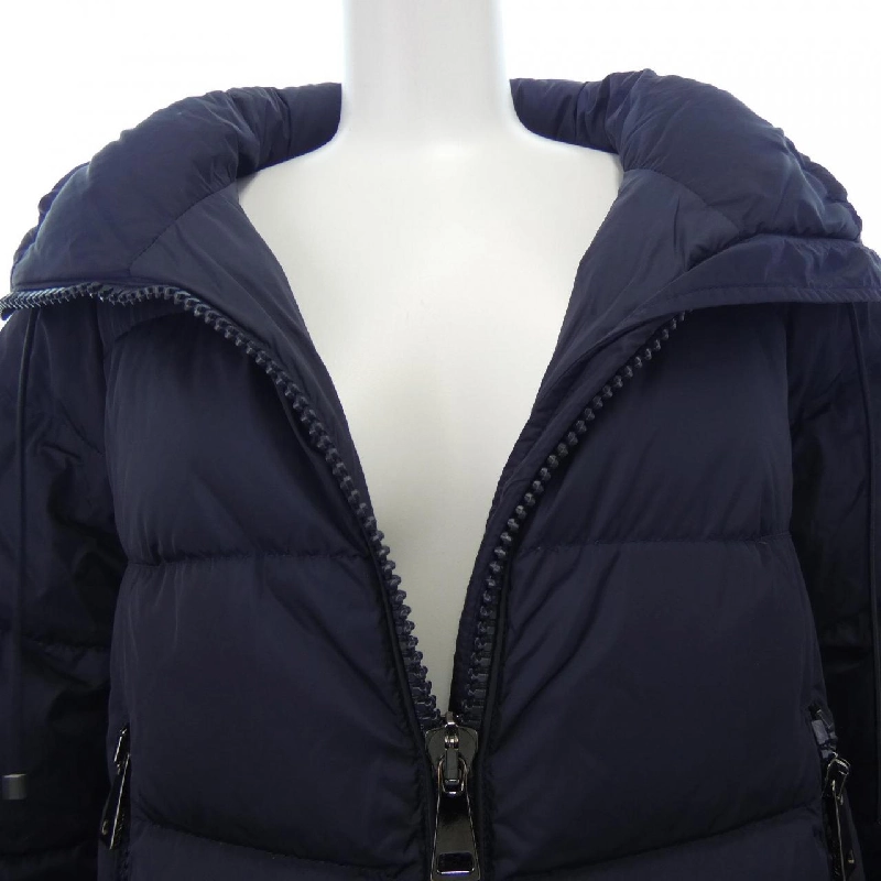 Áo khoác lông vũ MONCLER 641783