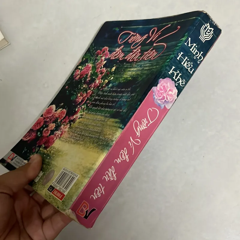 Tường vi đêm đầu tiên - Minh Hiểu Khê 557021