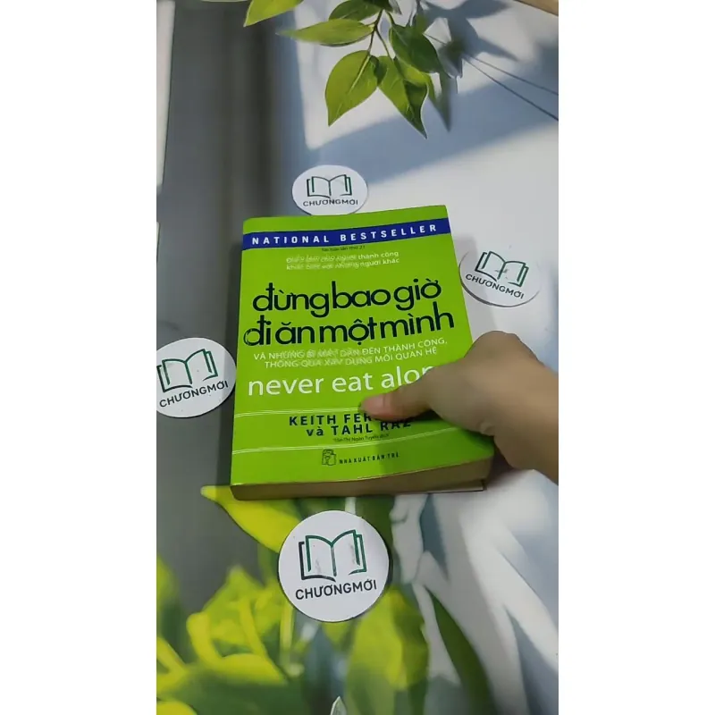 Đừng Bao Giờ Đi Ăn Một Mình 705698