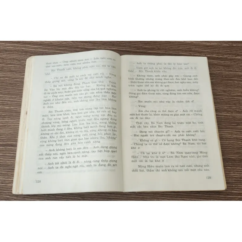 Tiểu thuyết VỎ SÒ TÍM (Quỳnh Dao) - 362 trang 778243