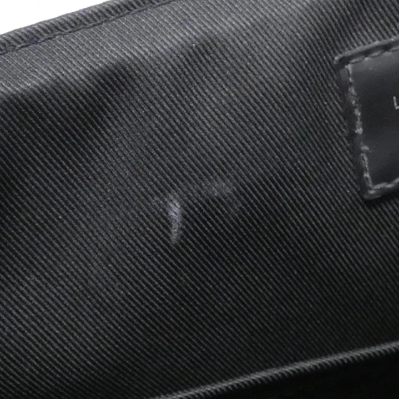 Túi đeo vai Louis Vuitton Damier Graphite District PM N41028 612632