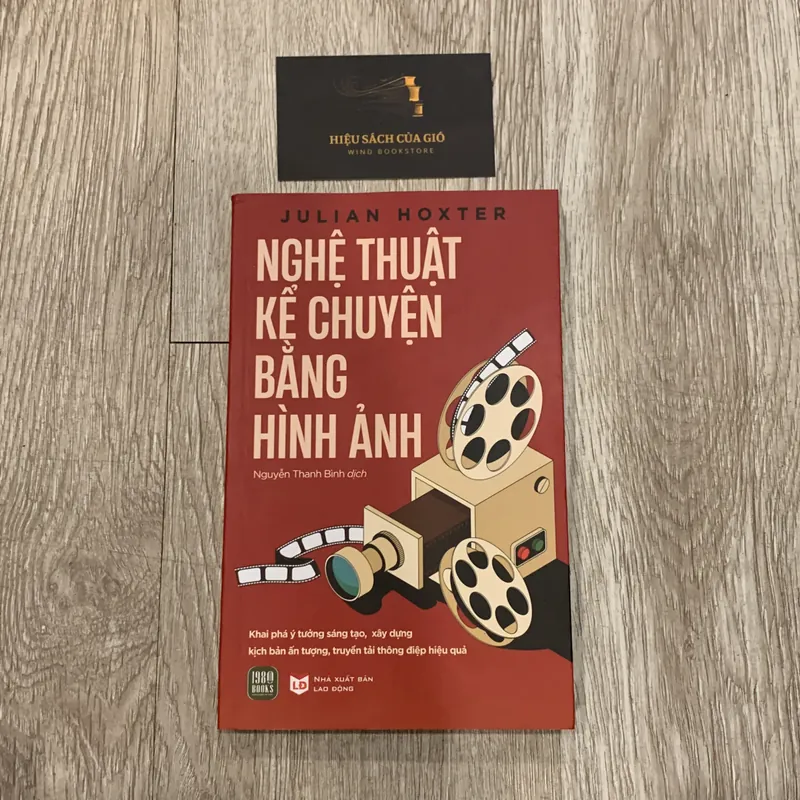 Nghệ thuật kể chuyện bằng hình ảnh - Julian Hoxter 719661