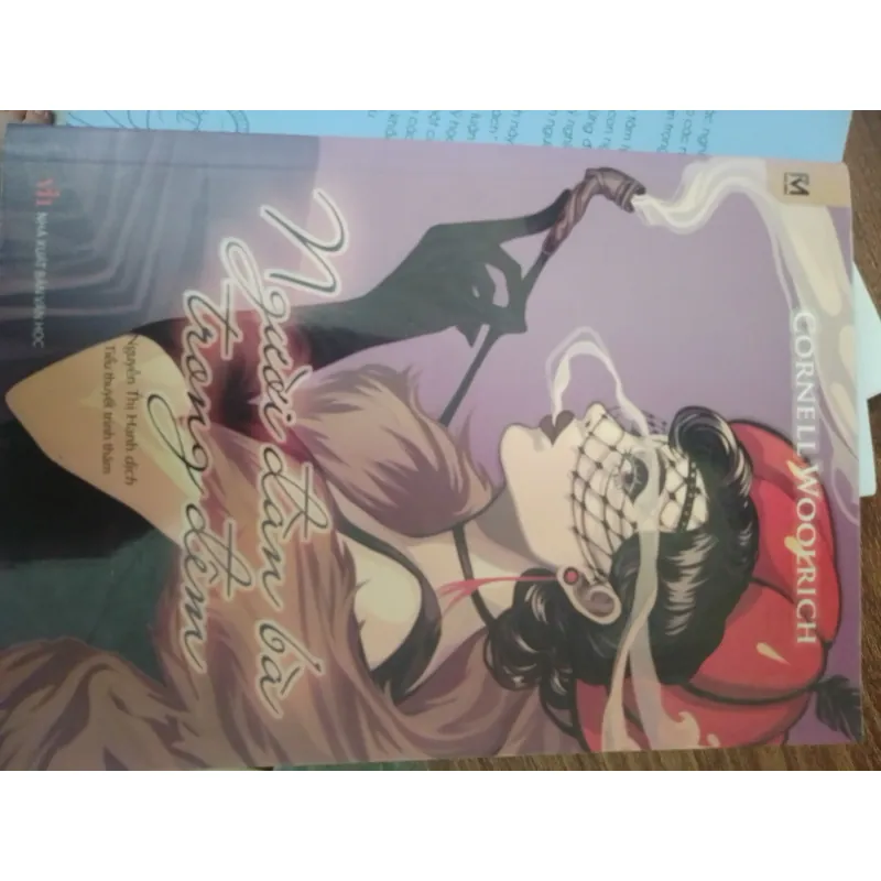 Sách người đàn bà trong đêm 568453