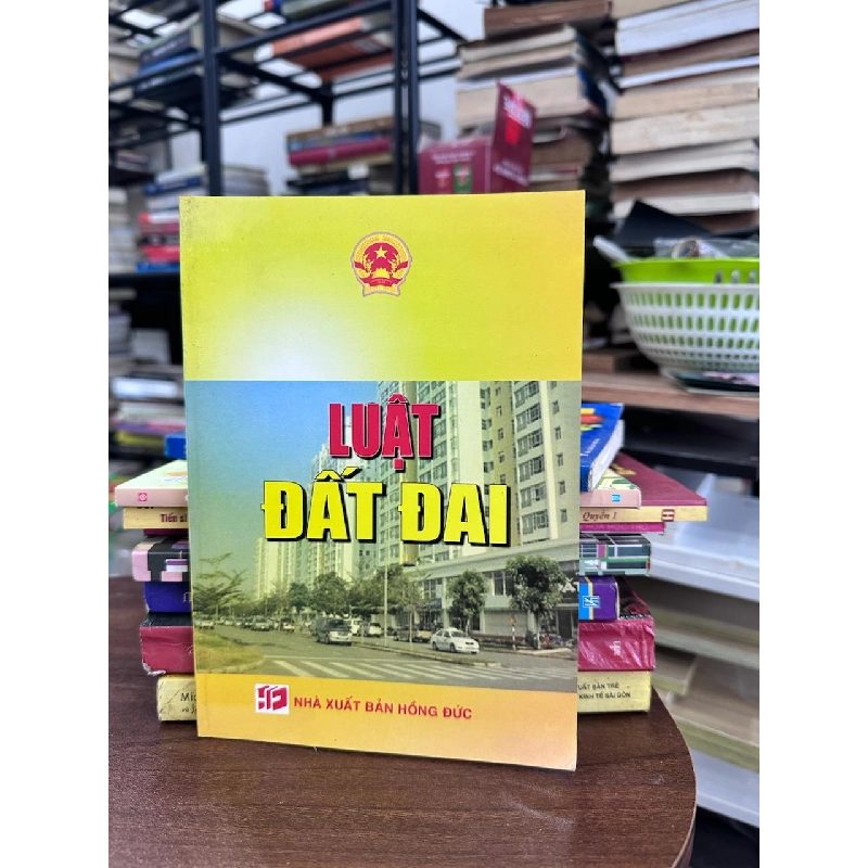 LUẬT ĐẤT ĐAI - None 934434