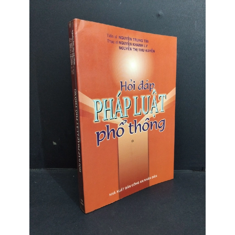 Hỏi đáp pháp luật phổ thông mới 90% bẩn bìa, ố nhẹ 2006 HCM2811 Ts. Nguyễn Trung Tín, Ths. Nguyễn Khánh Ly, Ths. Nguyễn Thị Thu Huyền GIÁO TRÌNH, CHUYÊN MÔN 339340