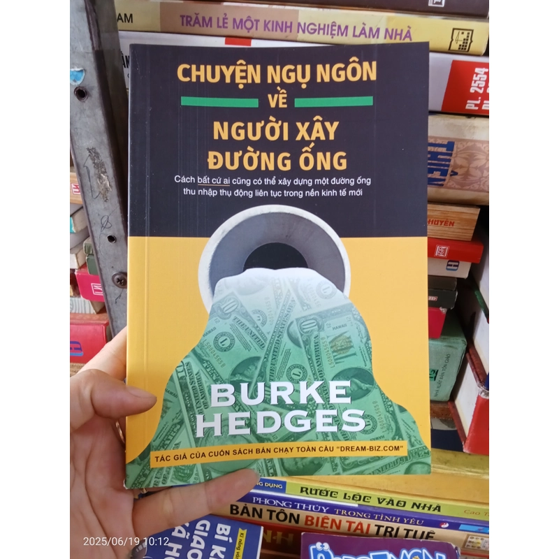 Chuyện Ngụ Ngôn Về Người Xây Đường Ống- Burke Hedges 476174
