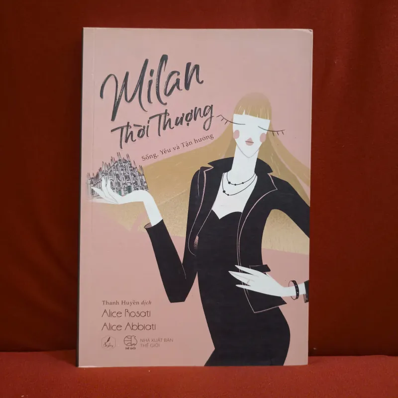 Milan thời thượng 📚 1023610