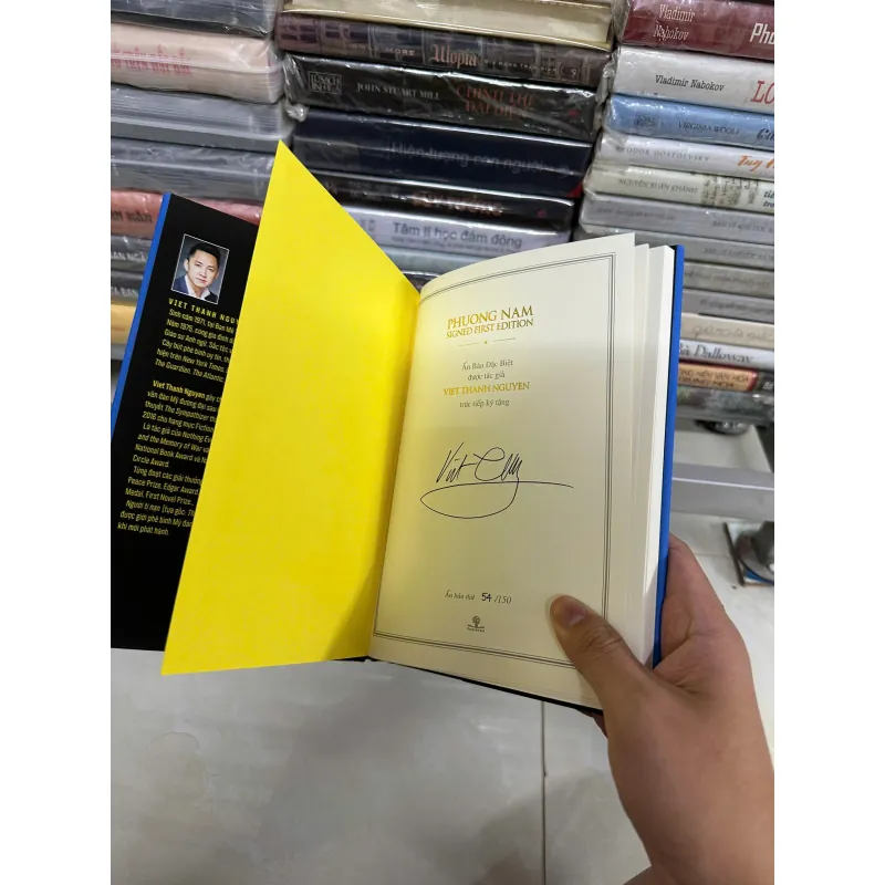 Người Tị Nạn - Viet Thanh Nguyen (Bìa cứng, ấn bản đặc biệt) 698267