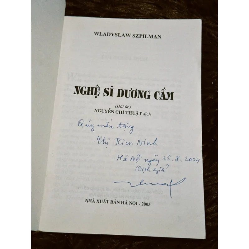 Nghệ sĩ dương cầm (chữ ký dịch giả) 698298