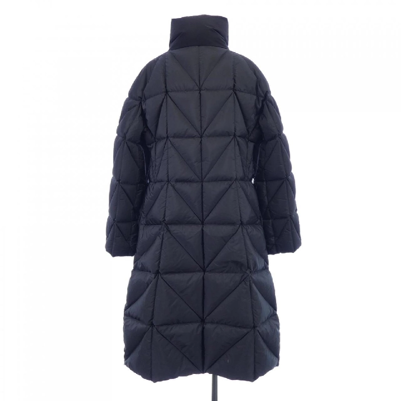 Áo khoác lông vũ MONCLER 643783