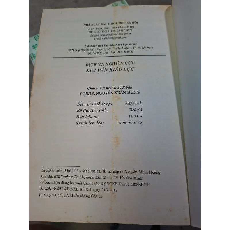 Dịch và nghiên cứu kim vân kiều lục 995162