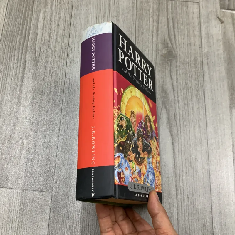 Harry potter and the deathly hallows. 2b2 907794