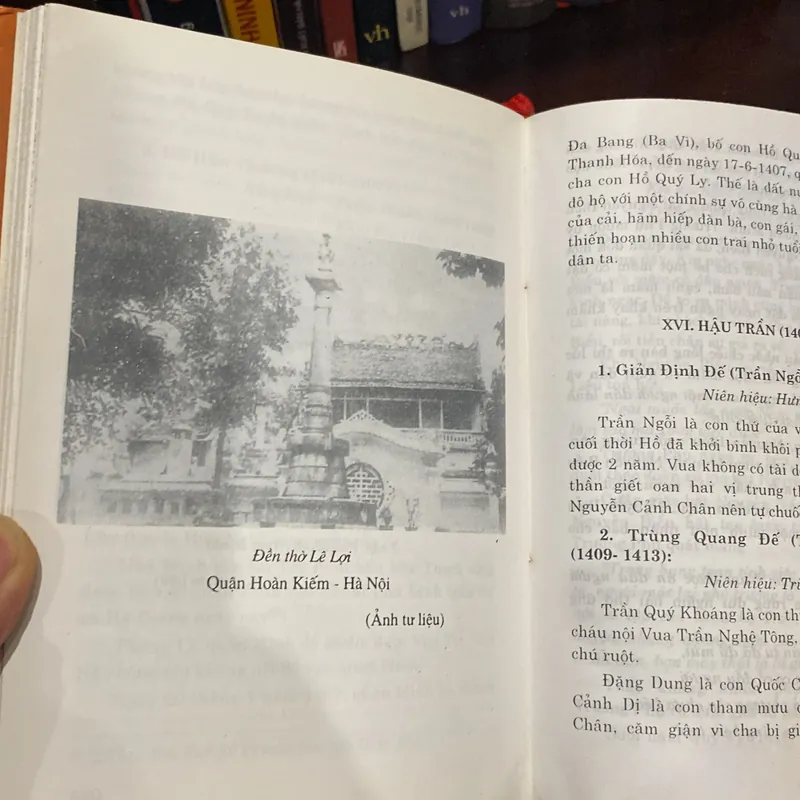 TÓM TẮT NIÊN BIỂU LỊCH SỬ VIỆT NAM, bản bìa cứng (XB 2004) 606522