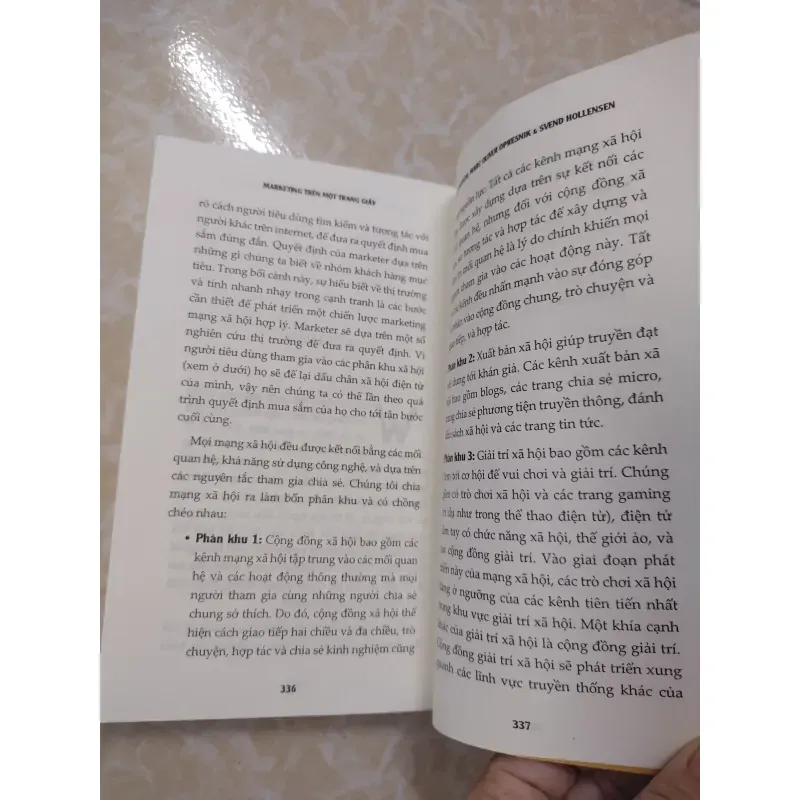 Sách: Marketing trên trang giấy - TG: Phillip Kotler - Sách Real 929039