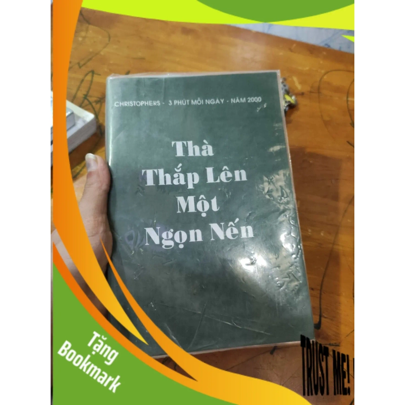 (TẶNG BOOKMARK) Thà thắp lên một ngọn nếnRBK01/03 952624