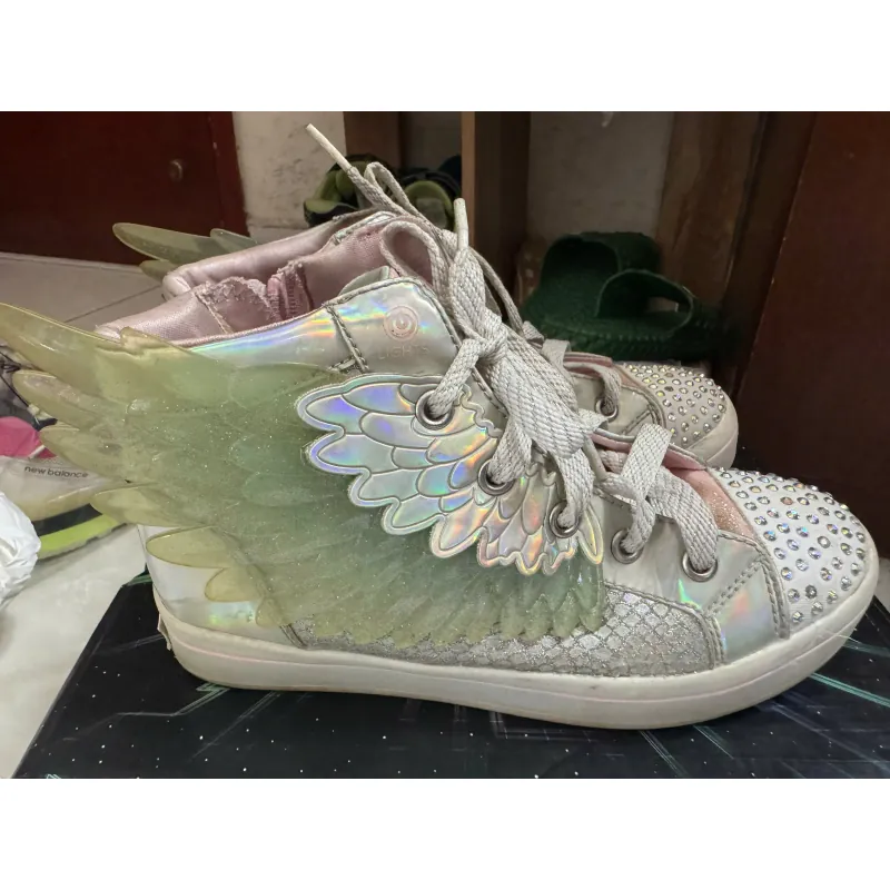 GIÀY SNEAKER BÉ GÁI THƯƠNG HIỆU SKECHERS 654086