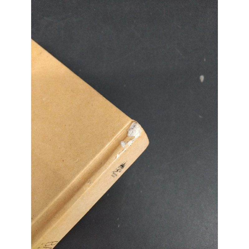 Bạch dương và chuyện tình yêu (bìa cứng) Linda Goodman mới 80% ố, rách gáy 2013 HCM.TN2412 923293