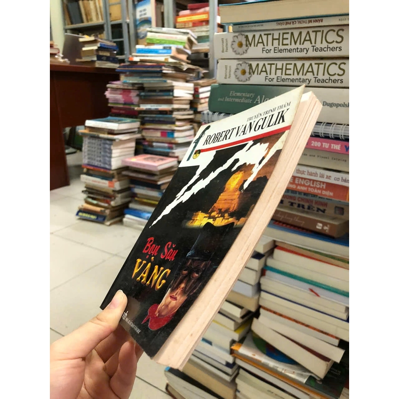BỌN SĂN VÀNG - Robert Van Gulik 455768