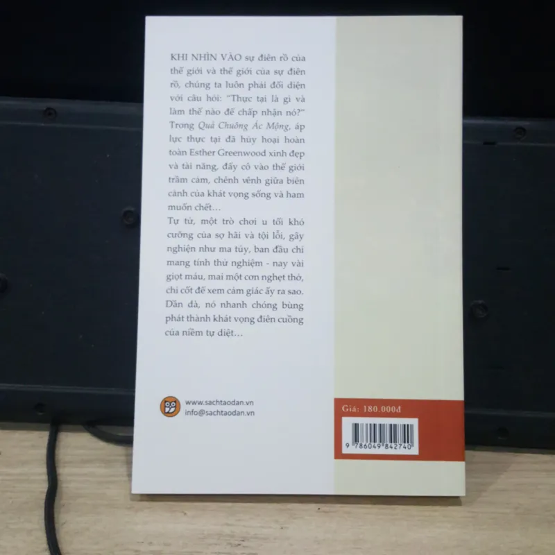 Quả chuông ác mộng - Sylvia Plath 977290