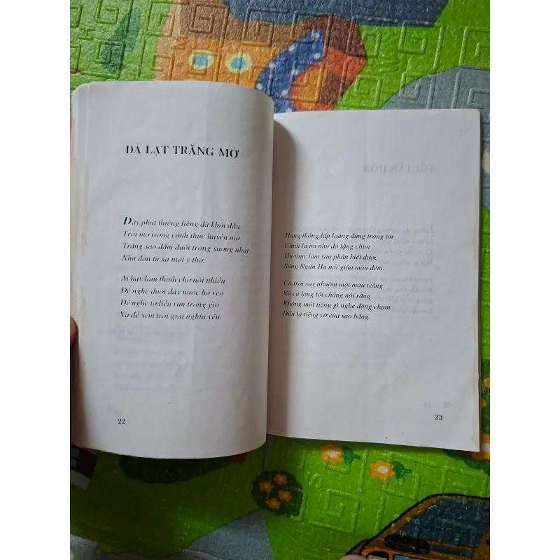 HÀN MẶC TỬ 50 Bài Thơ 1029881