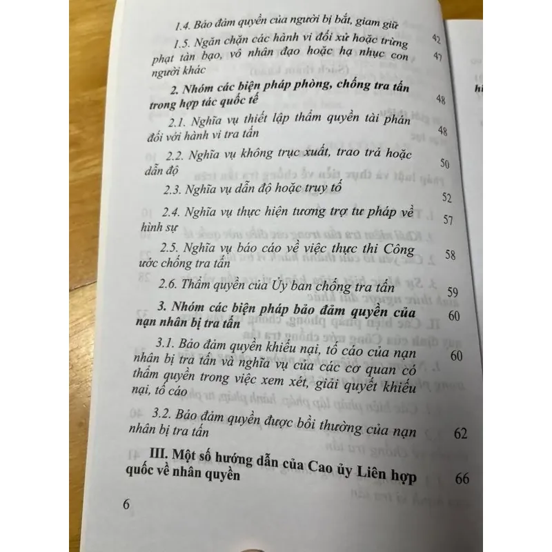 [luật - chính trị] Pháp luật bà thực tiễn về chống tra tấn trên thế giới - Bộ Công An 605484
