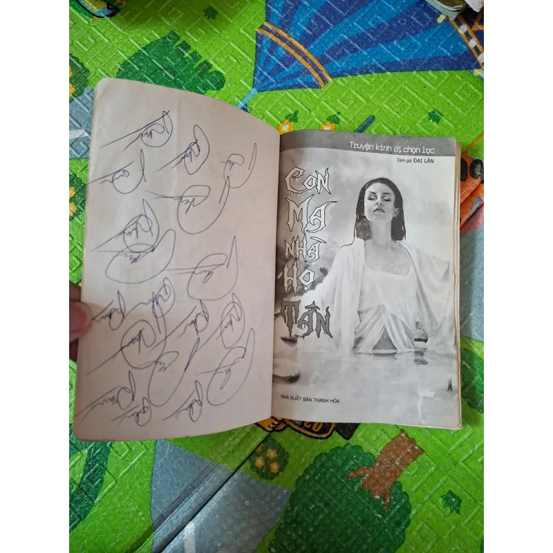 Con Ma Nhà Họ Tân 1033114