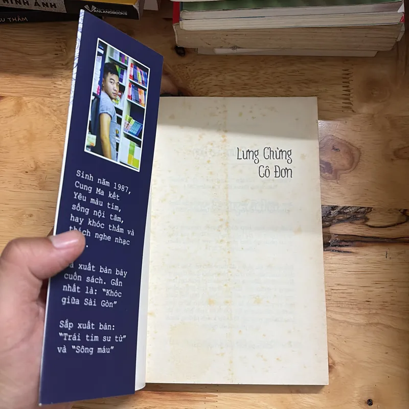 II Tản Văn: Lưng Chừng Cô Đơn - Nguyễn Ngọc Thạch - 2014 696013