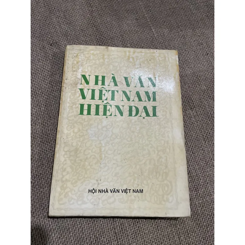 Nhà văn hiện đại Việt Nam 797074